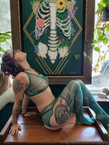 Love posting with my art