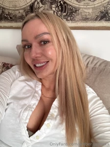 Greetings from on set xxx