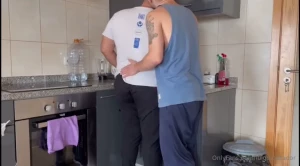 A quick handjob to kill my urge