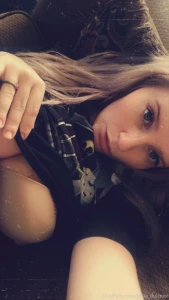 Feeling my hair todayy and feeling like i wanna shoot some fresh