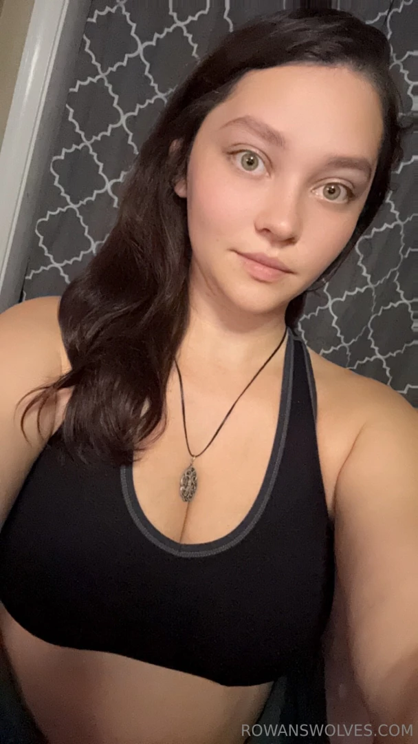 My no pov page is now only 25 monthly join today courtofmoonlight 