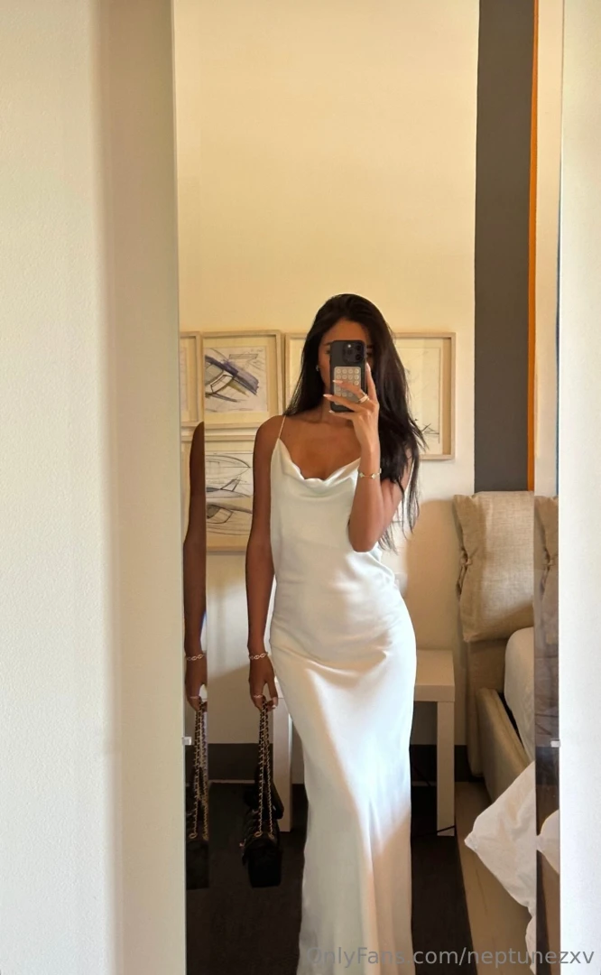 Europe summer looks good on me 