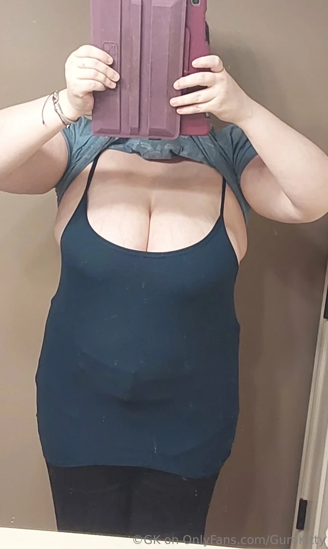 Sideboob the paywall is for partial face this time jsyk 