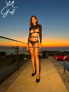 The perfect look for the outing sadly no although i d be happy to walk