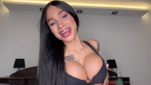 tuflacaverog - I want to receive it all in my throat do you have enough cum for me 