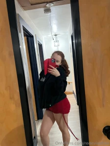 Mirror selfie supremacy