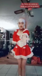 Not very lewd but since you guys seemed to like this fit i decided to part 1