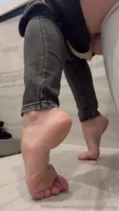 After wearing my uggs all morning without socks