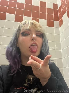 What if i just started postin all the rave pics i take when i m super part 3