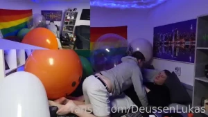 Let s destroy some big balloons