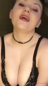 I love when you cum with me stroke that cock while i tease you with my