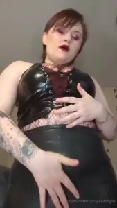 Tease and squirting close ups of my sexy curves as i strip close ups