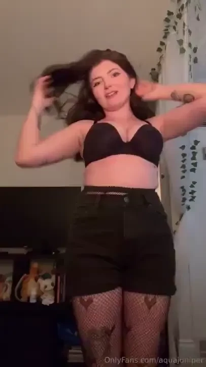 Watch til the end to see me naked 