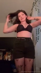 Watch til the end to see me naked