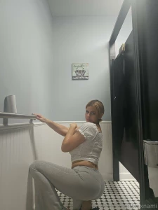 Im in the bathroom where are you part 5