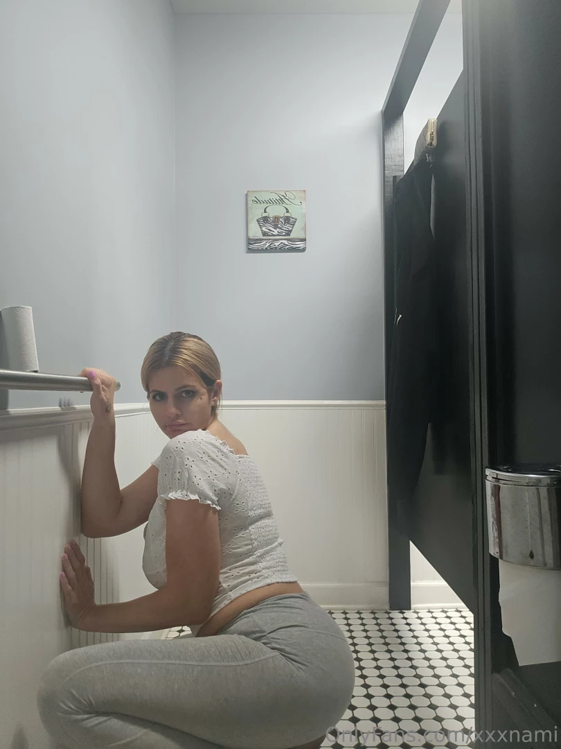 Im in the bathroom where are you part 1 