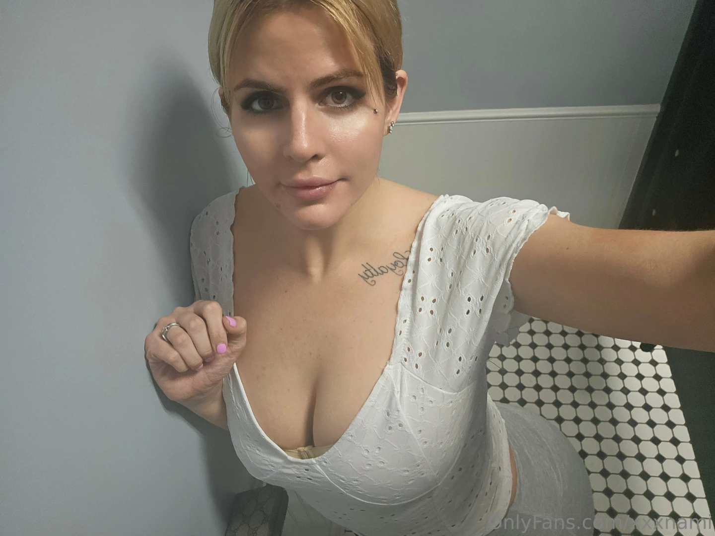 Im in the bathroom where are you part 10 