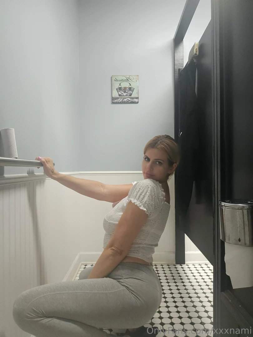 Im in the bathroom where are you part 3 