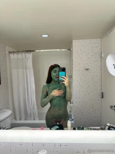 Swipe for some green tits part 2