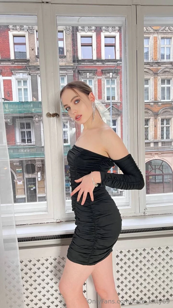 To me every woman is a queen girls should love and respect themselves 