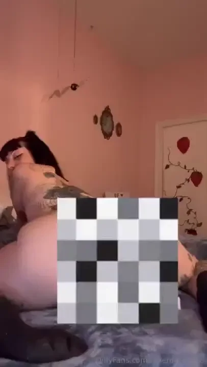 I would do anything to be your little fuck toy for the night but i m 