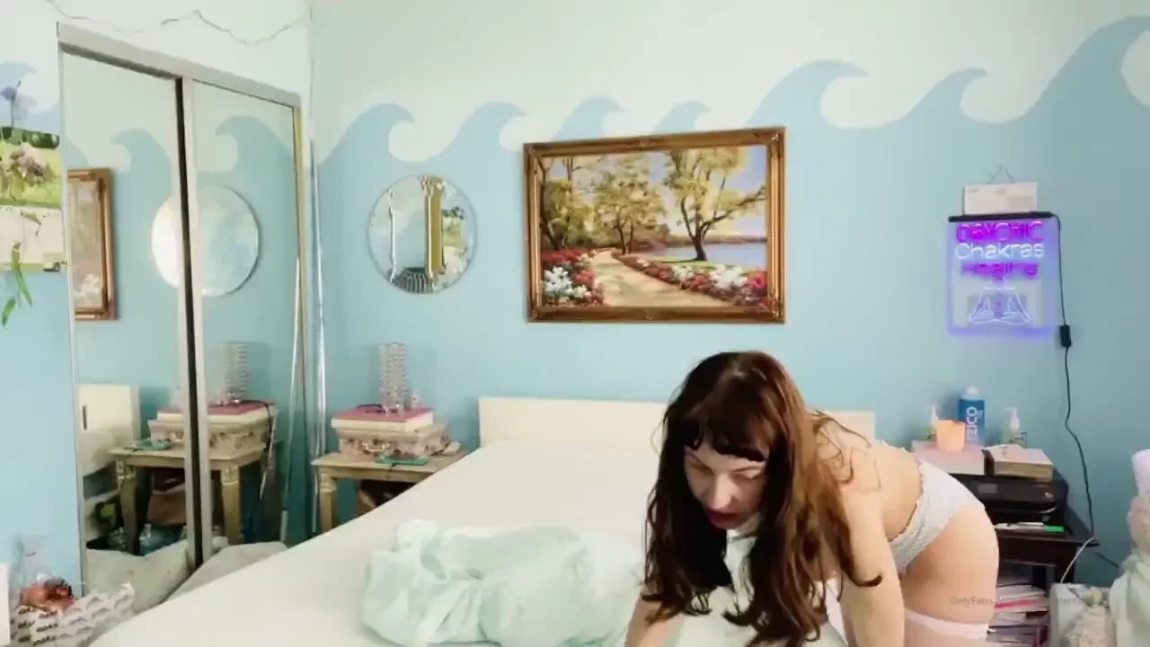 You voted it in haha here s an 8 min video of me making my bed in part 2 