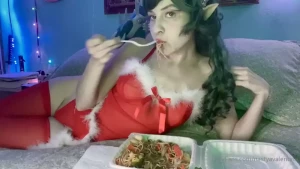 Nothin gets between a girl and her traditional delicious christmas