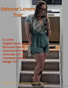 The giggling cumming hawt goddess next door you always wondered about