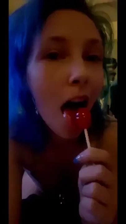 Getting really weird with this blow pop 