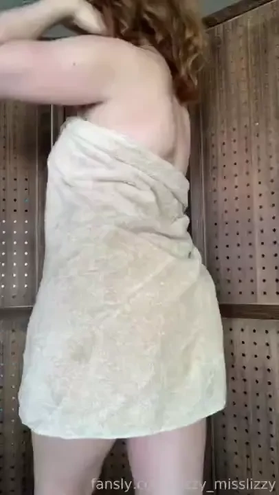 Oops i m just so clumsy fyp toweldrop towel pawg roundbutt booty 