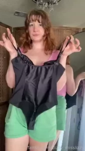 Miss lizzy try on 5 unlock to watch me change in and out of these