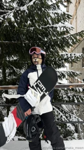 Snowboarding is always adrenaline and happiness especially when you part 1