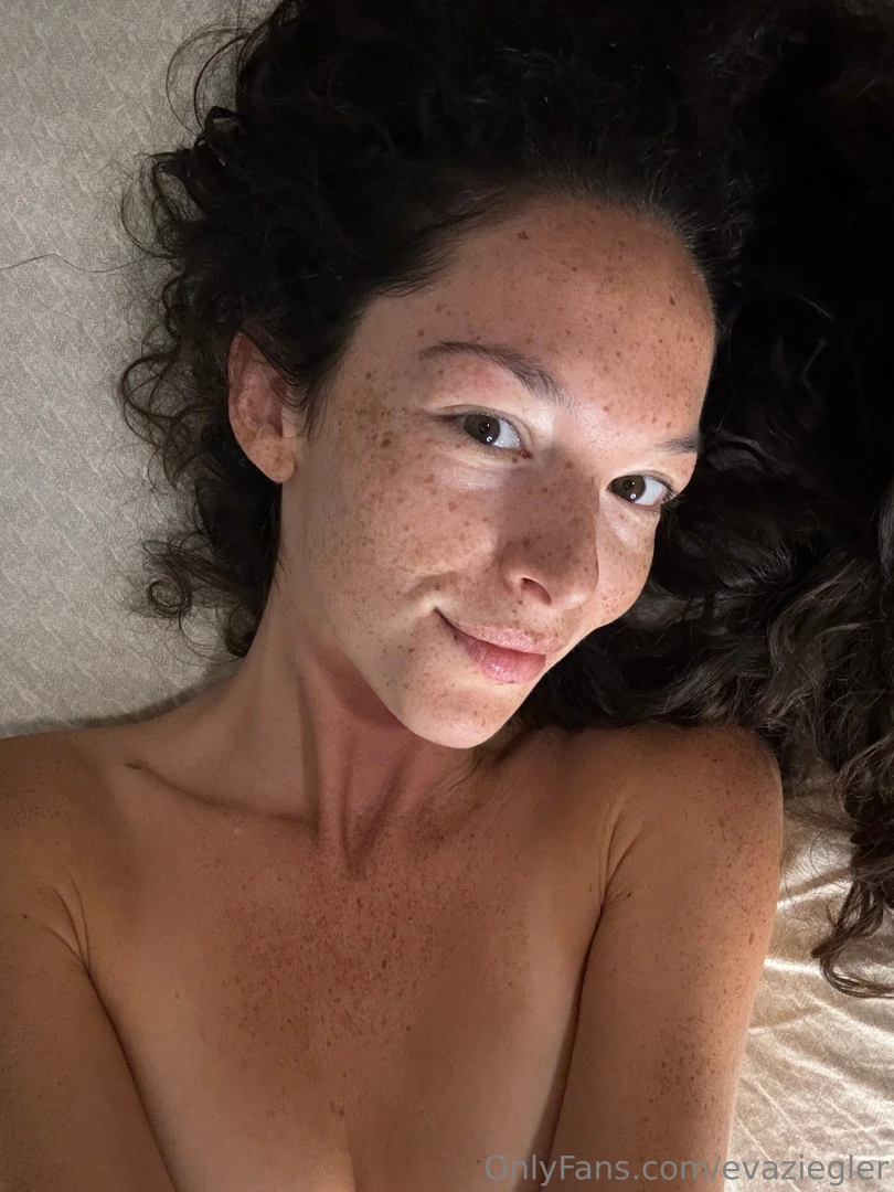 I ll be your little secret but only if you can keep it 