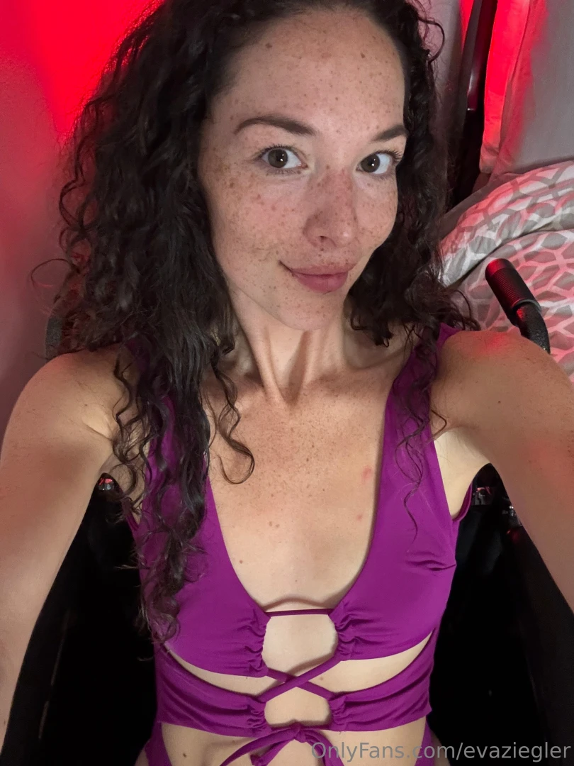 My lips aren t just good at talking wanna see what else they can do 