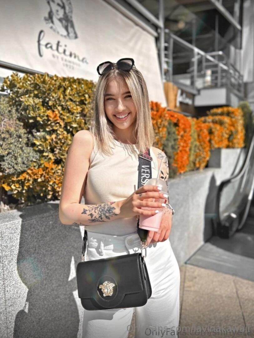 Hailgrace is wet right now busty babe hailgrace hailgrace loves riding part 33 