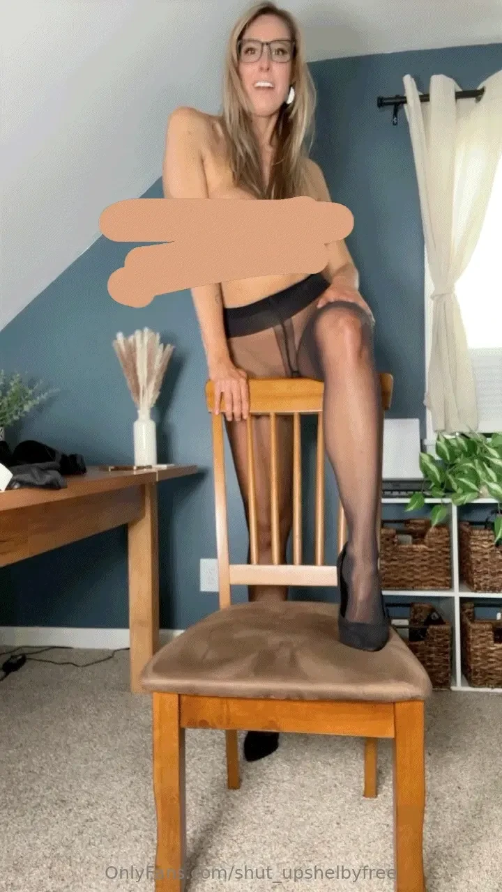 Pov i m your coworker and i invite you into my office 