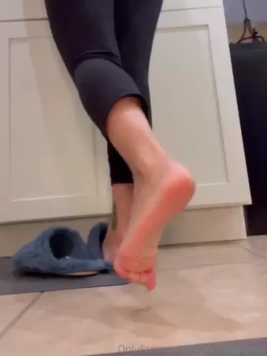 Pick the right answer and 1 free content will be sent to your dms good part 10 