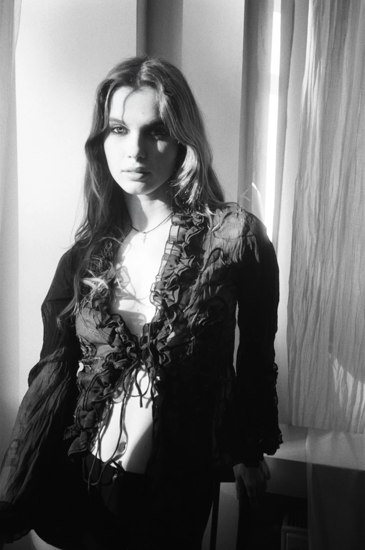 How do you feel about black and white photos do you like them or do part 1 