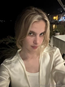 Sitting down with your family at a cafe in the evening is a great time