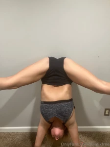 I ve been practicing my form and flexibility what do you think lolakk