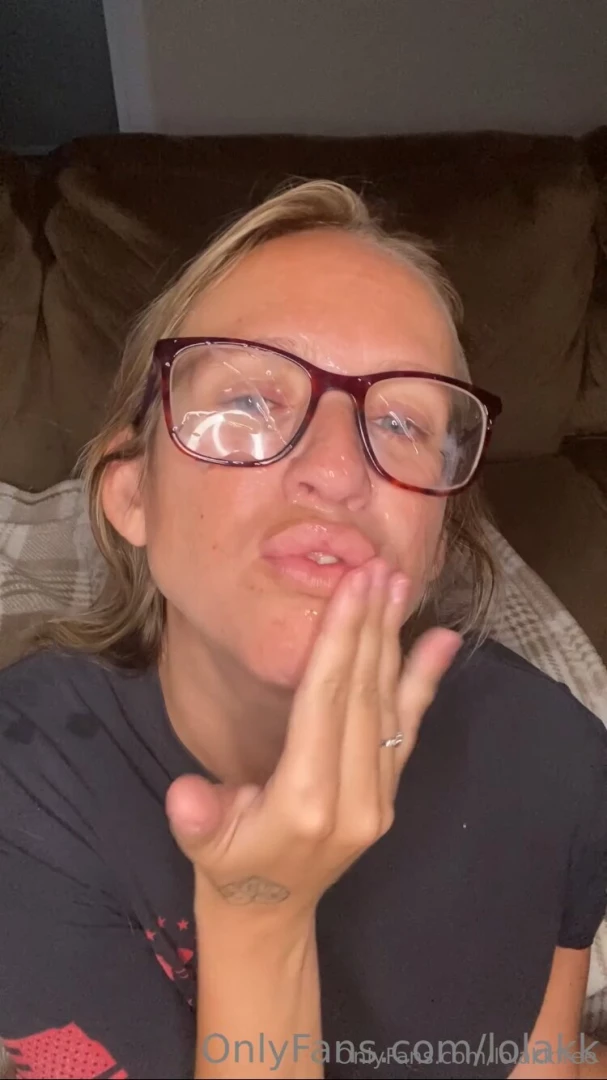 Mmm i love facials cum to vip lolakk 