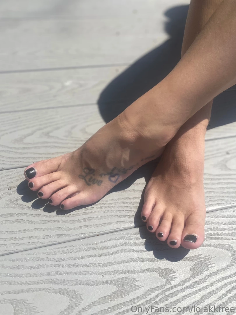 Tell me what you love about my feet part 1 