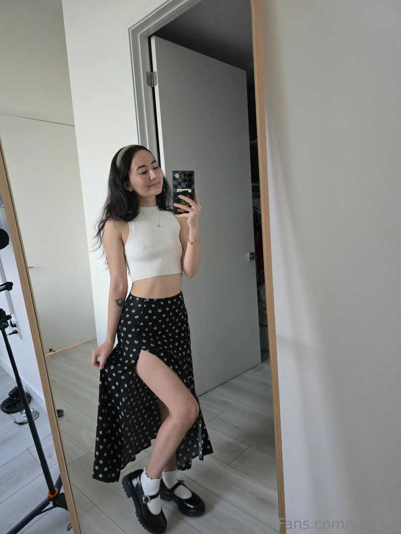 What do you think about my skirt 