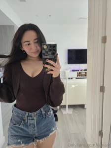I don t think i m showing enough cleavage
