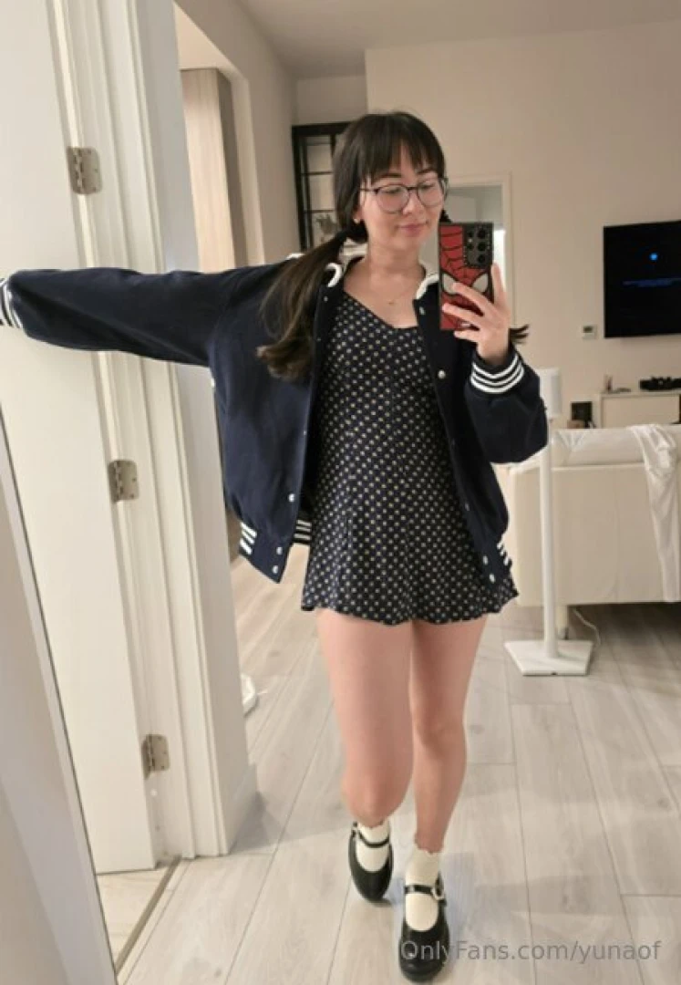 Can i borrow ur jacket to complete my girlfriend look tell me what i 