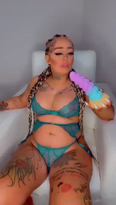 Fantasy dildo missionary sucking amp riding til i squirted like crazy 