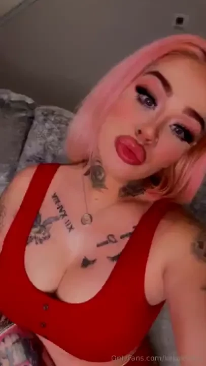 Going live now babes cum n join the fun 