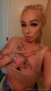 Taking 2 video calls only rn available for an hour hurry only 80