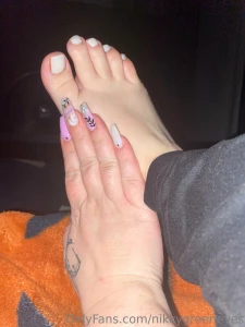 Salon visit nd a new tat first time i did my toes white i like i m part 3