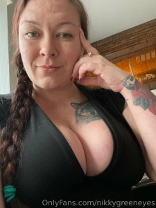 Salon visit nd a new tat first time i did my toes white i like i m part 2